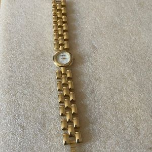 Bonjour mop quartz watch